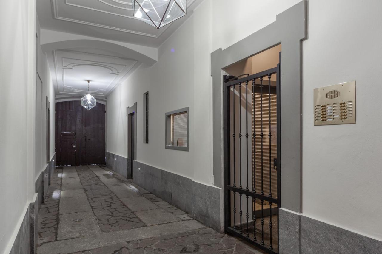 Charme Milan-300M Dal Duomo Apartment Exterior photo